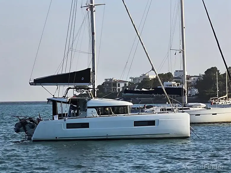 Lagoon 40
