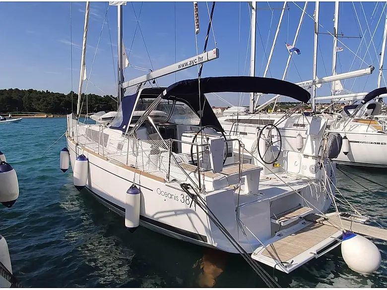 Oceanis 38.1