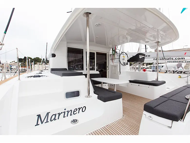 Lagoon 40