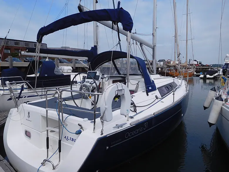 Oceanis 31