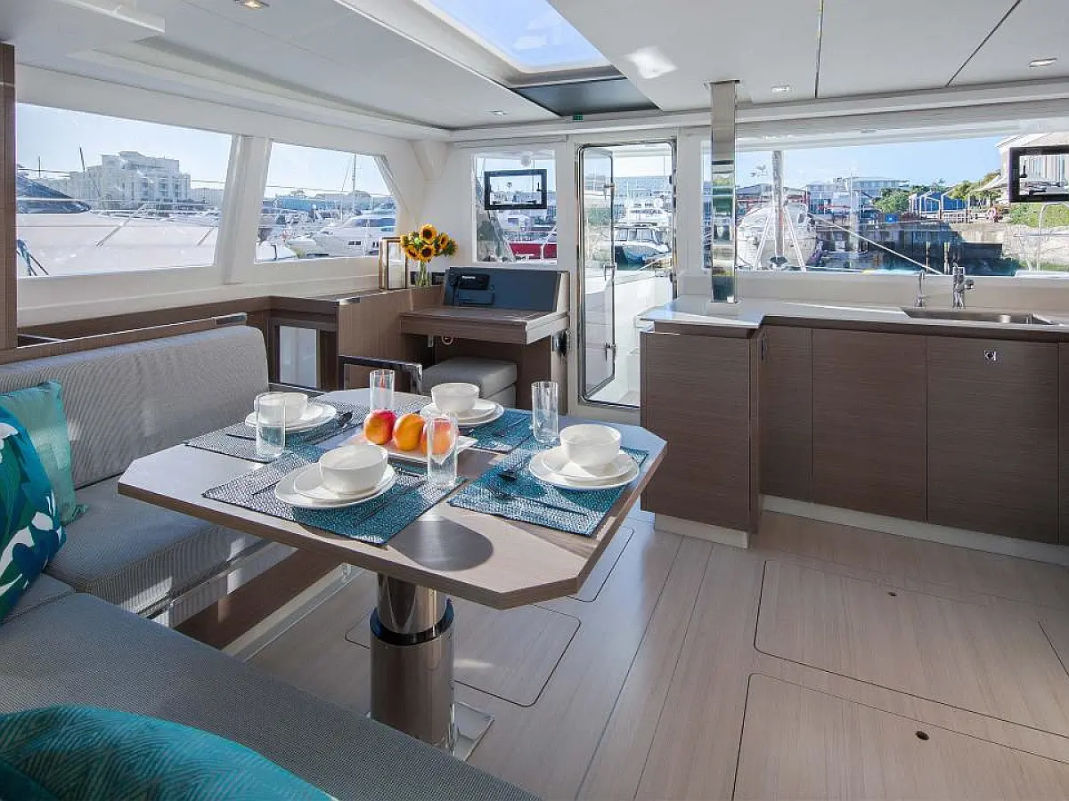 Moorings 4200/4 -   - Immagine interna