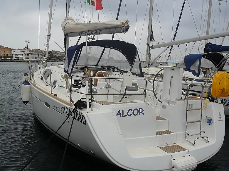 Oceanis 43