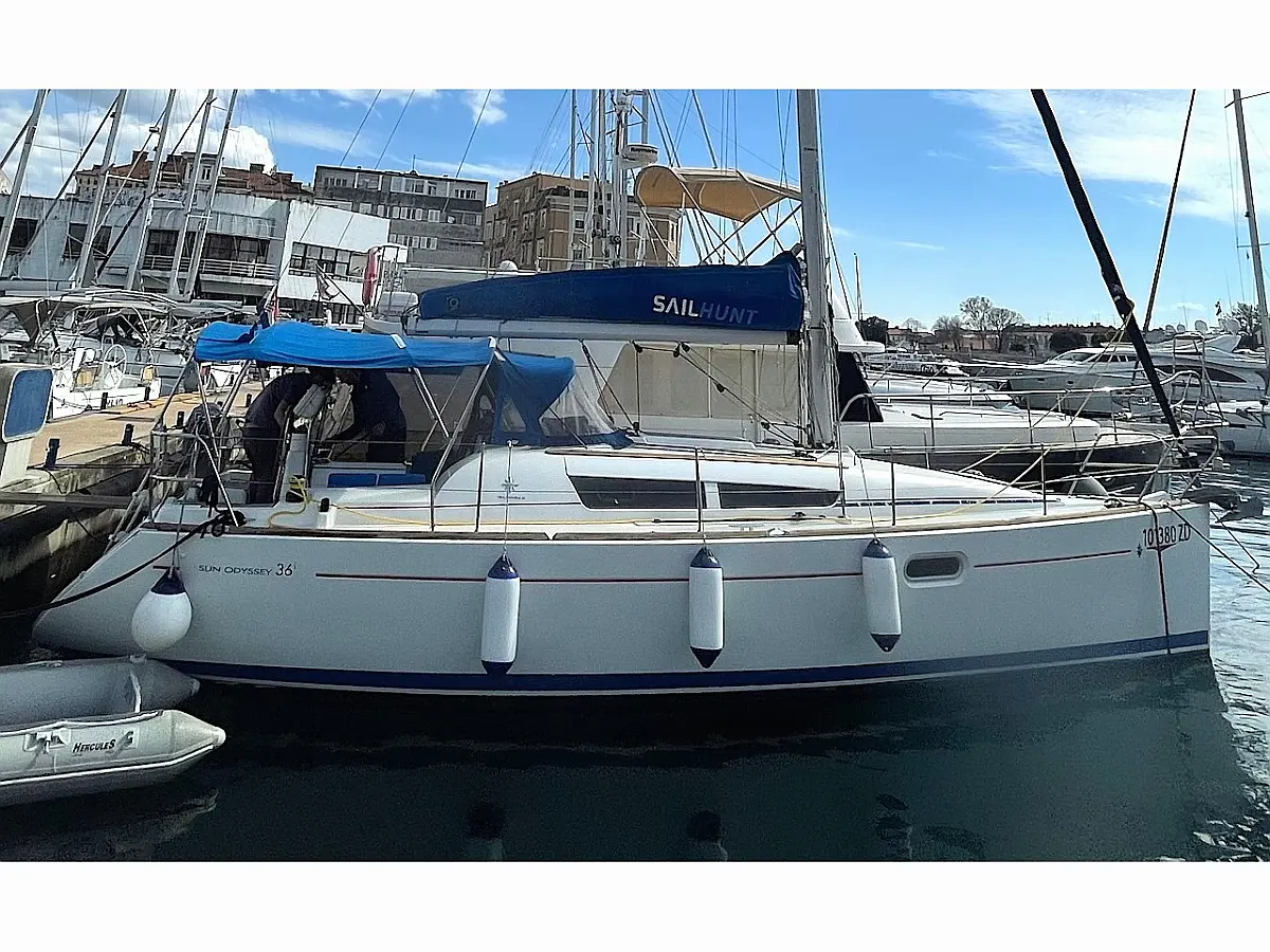 Sun Odyssey 36i - Agatha   - Immagine esterna