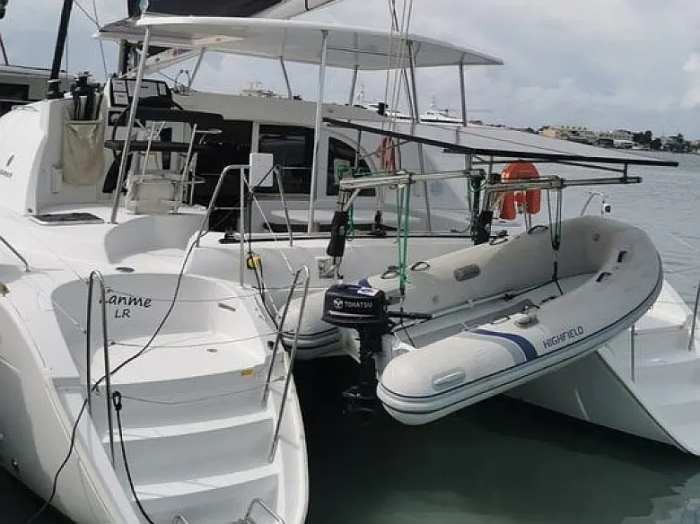 Lagoon 380 (4 cab.)