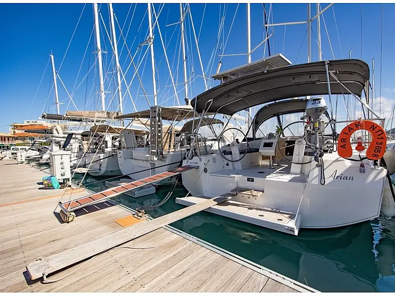 Bavaria C42