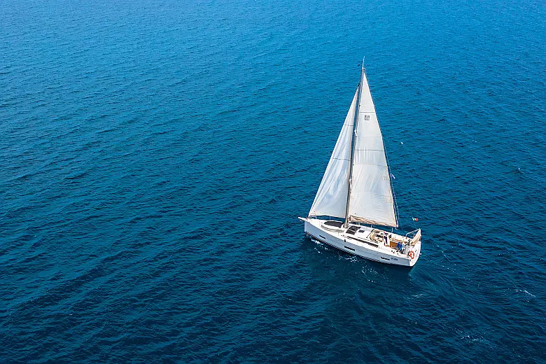 Dufour 390 Grand Large